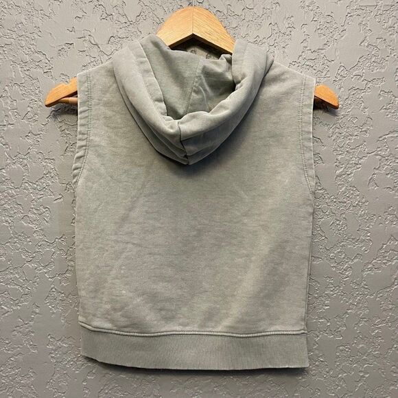 Boys Fleece Long Sleeve and Pullover Tops - Picture 4 of 8